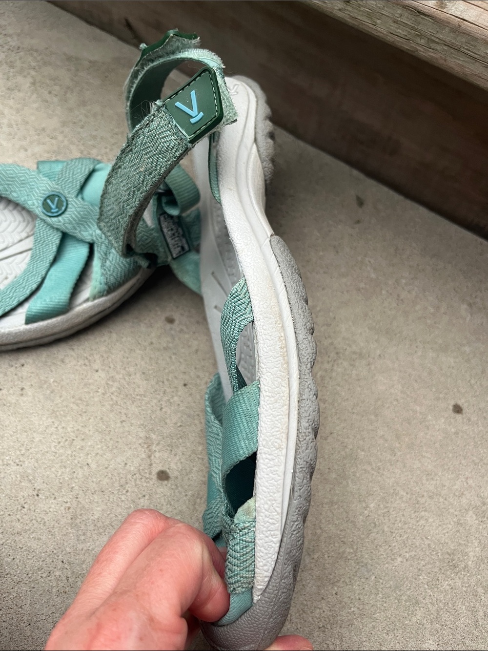 KEEN Bali Strap Sandals Aqua Green Sport Comfort Hiking Women’s Size 8.5 GUC - Picture 11 of 11